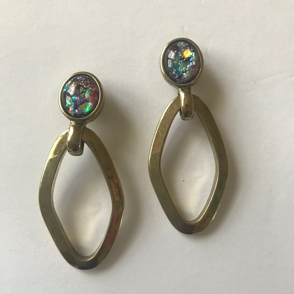NEW✴️Chico Gold Octagon Shaped Earrings with Irridescent Stone. Pierced.